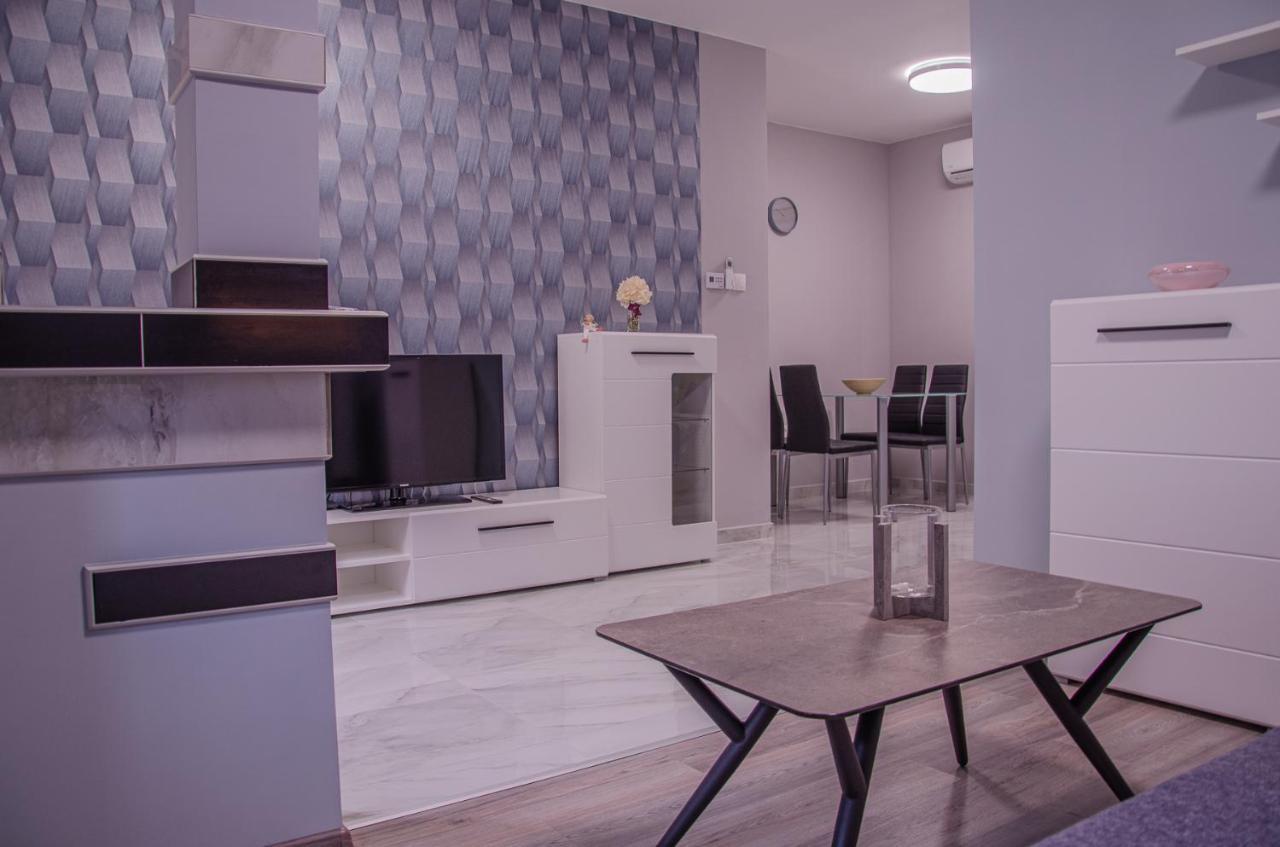 Oros House Apartmanhaz Orosháza Εξωτερικό φωτογραφία