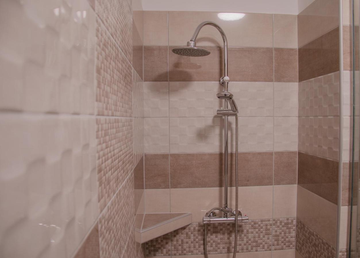 Oros House Apartmanhaz Orosháza Εξωτερικό φωτογραφία