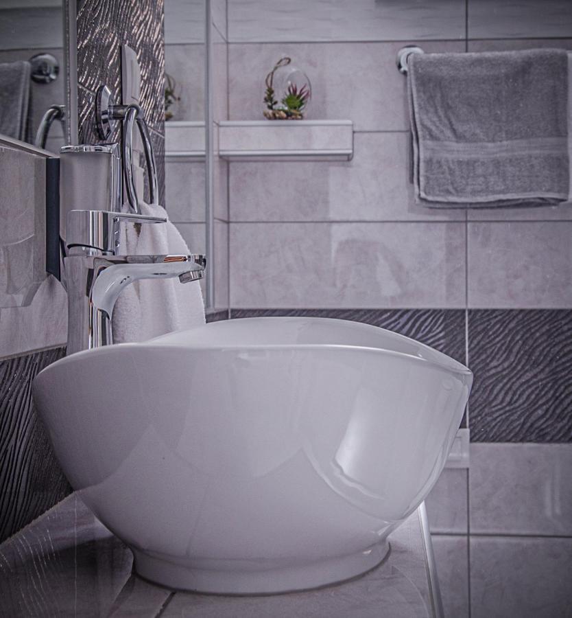 Oros House Apartmanhaz Orosháza Εξωτερικό φωτογραφία