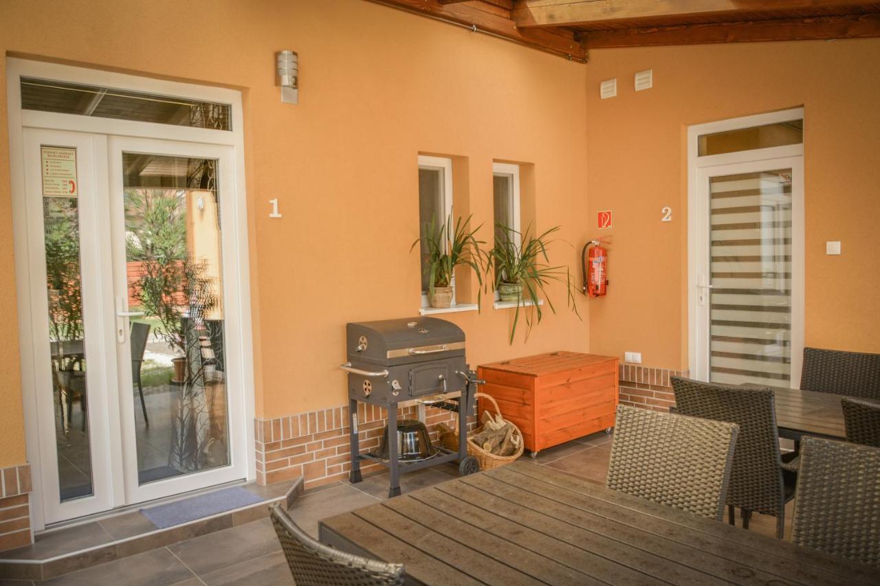 Oros House Apartmanhaz Orosháza Εξωτερικό φωτογραφία