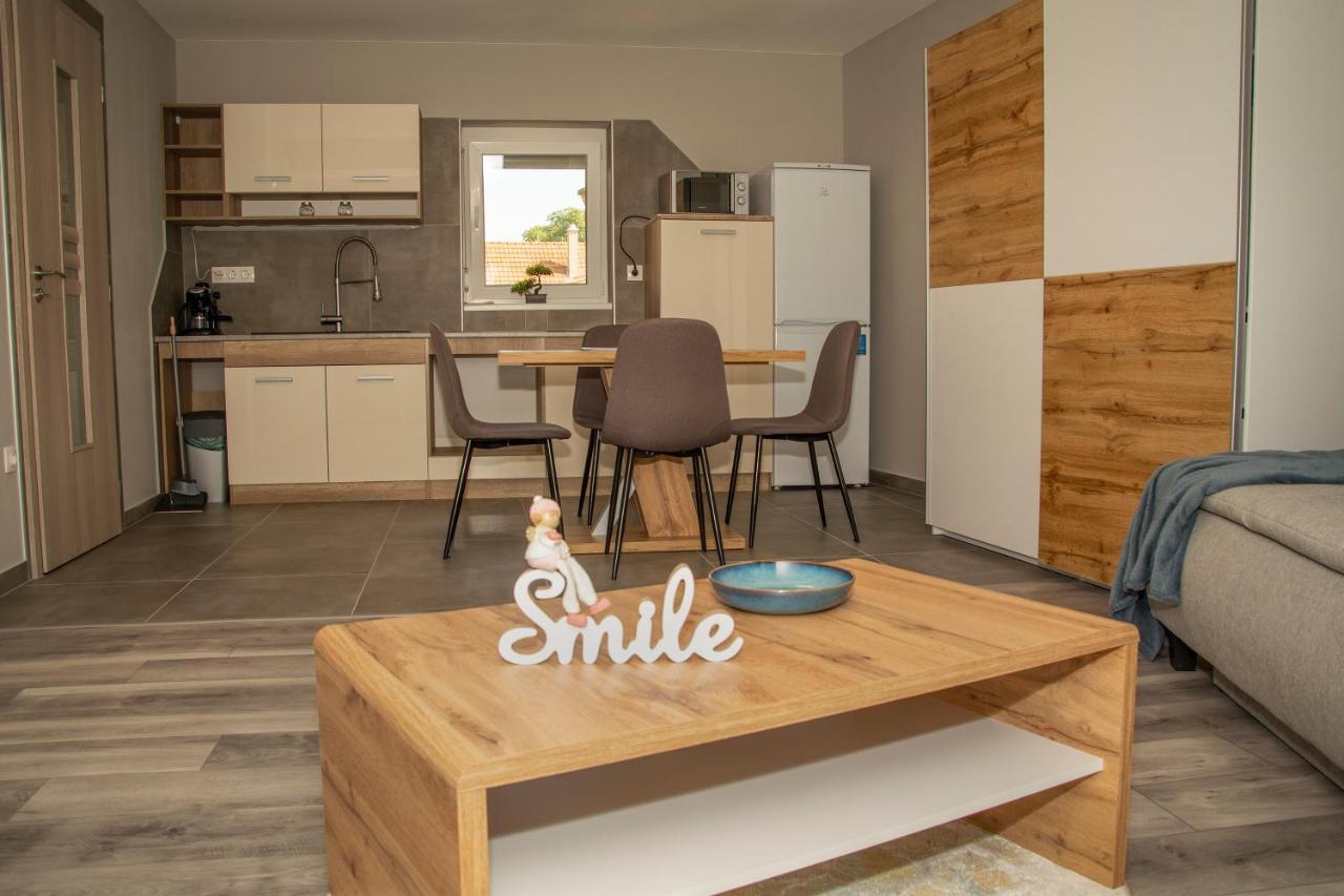 Oros House Apartmanhaz Orosháza Εξωτερικό φωτογραφία