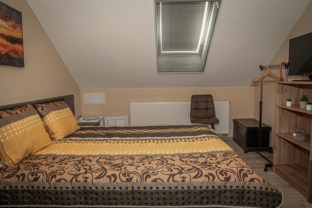 Oros House Apartmanhaz Orosháza Εξωτερικό φωτογραφία