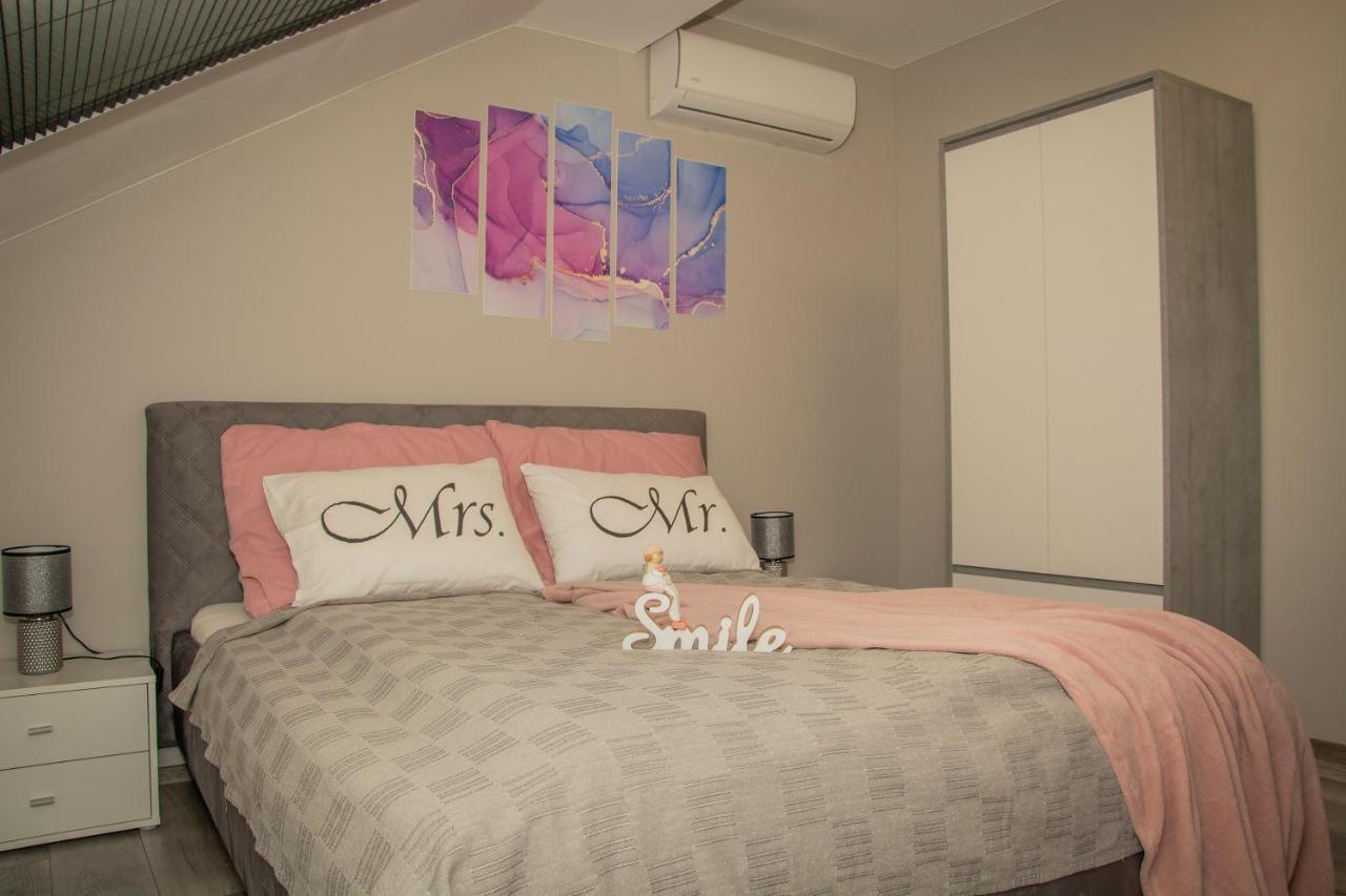 Oros House Apartmanhaz Orosháza Εξωτερικό φωτογραφία