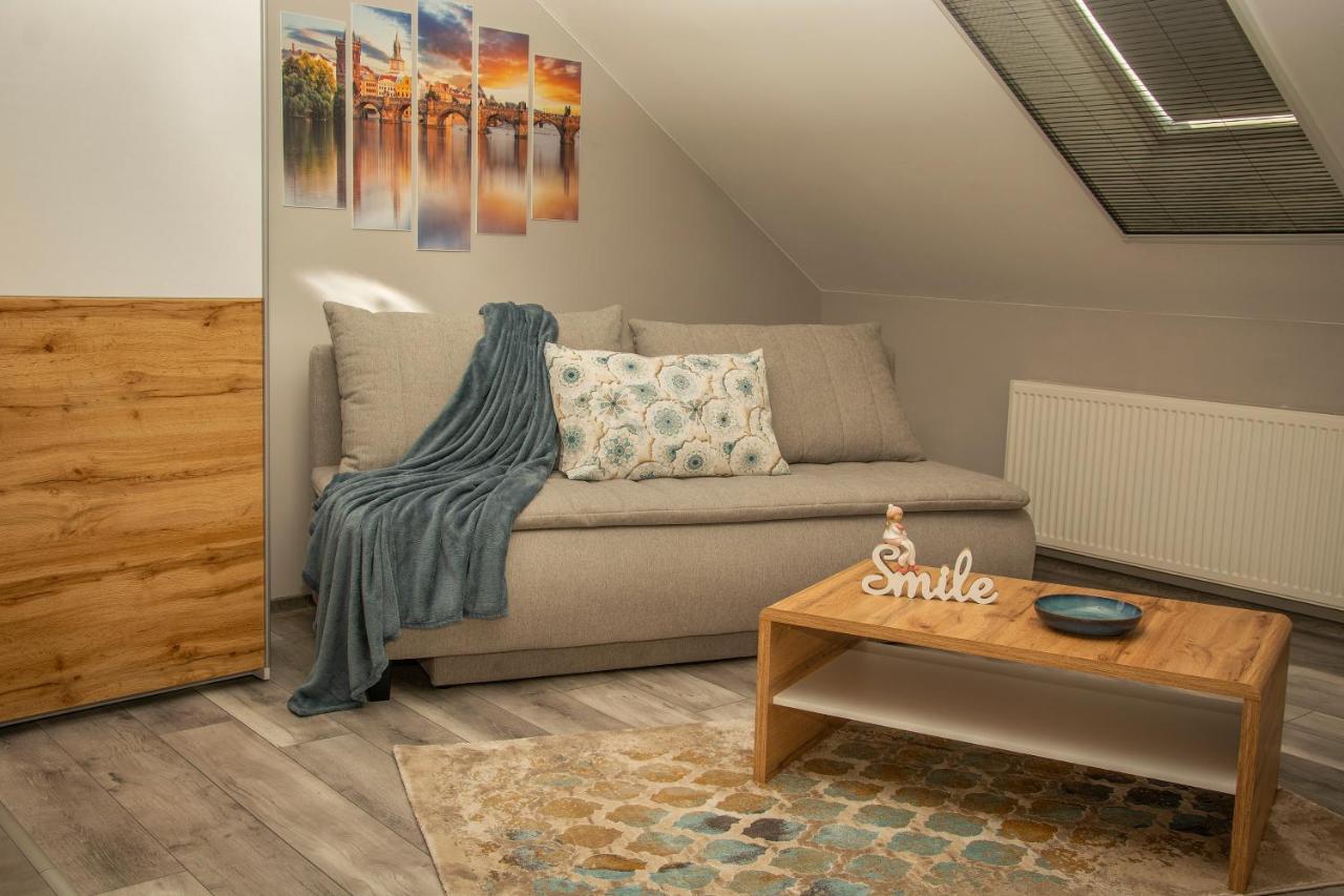 Oros House Apartmanhaz Orosháza Εξωτερικό φωτογραφία