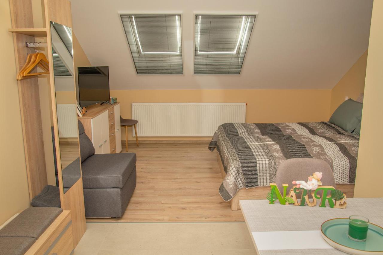 Oros House Apartmanhaz Orosháza Εξωτερικό φωτογραφία