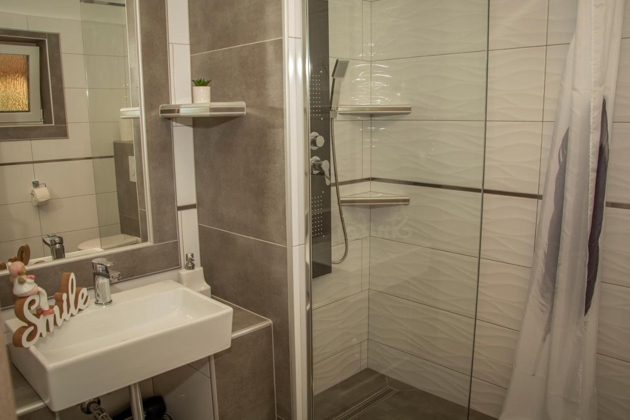 Oros House Apartmanhaz Orosháza Εξωτερικό φωτογραφία