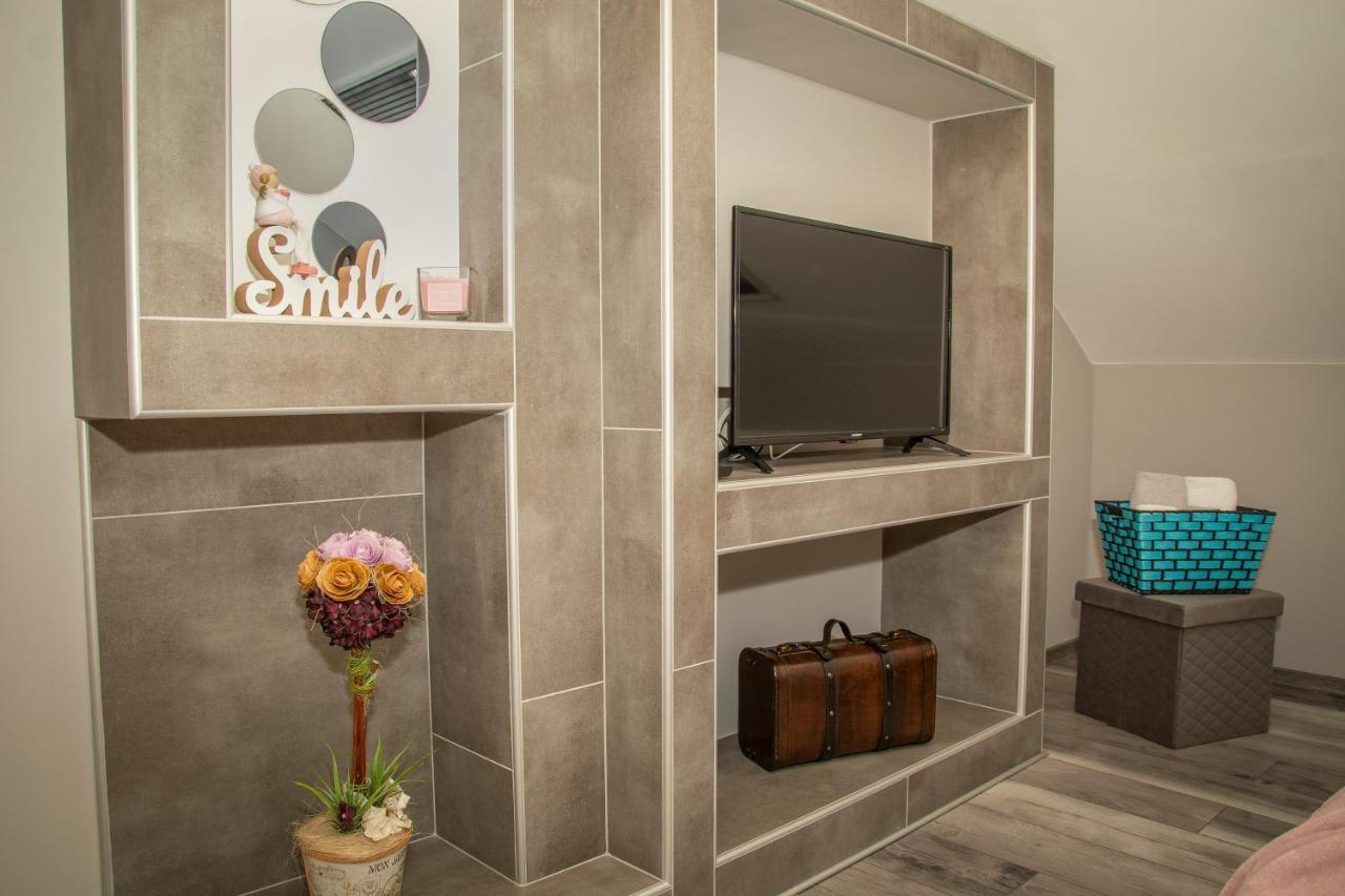 Oros House Apartmanhaz Orosháza Εξωτερικό φωτογραφία