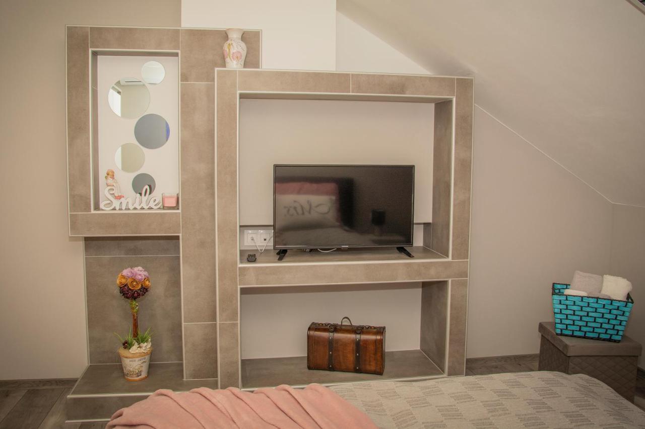 Oros House Apartmanhaz Orosháza Εξωτερικό φωτογραφία